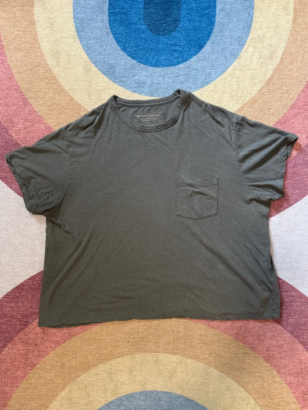Banana Republic Men's Short-Sleeve Linen Blend Tee
